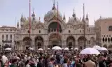 Đức Thánh Cha nói với giới trẻ ở Venice: Hãy tắt điện thoại và chú tâm đến người khác.