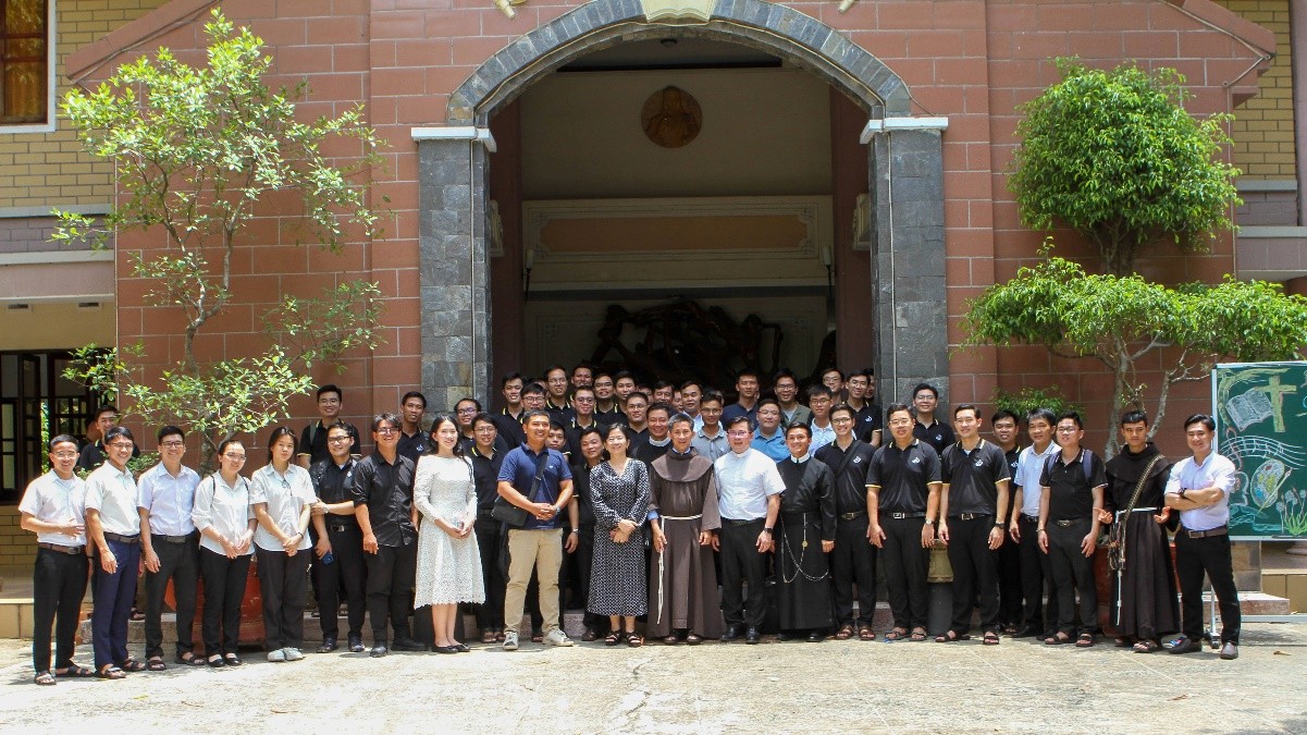 agape-triet-hoc-1-1747622141.jpg